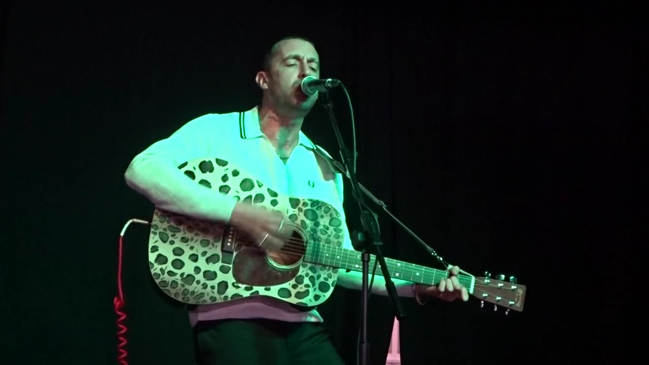 miles kane - love is cool / dont forget - hmv vault, birmingham - 15/10/25