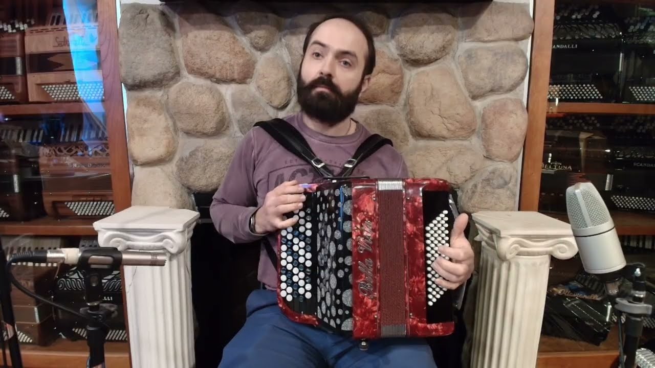 NEW Red Bella Vista 6272 Chromatic Button Accordion B System MM 62 72 $999