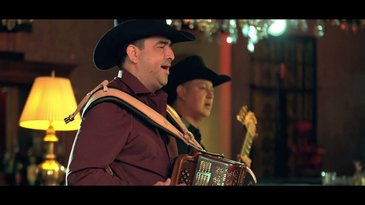 Los Huracanes Del Norte - Con Mis Propias Manos [Video Oficial]