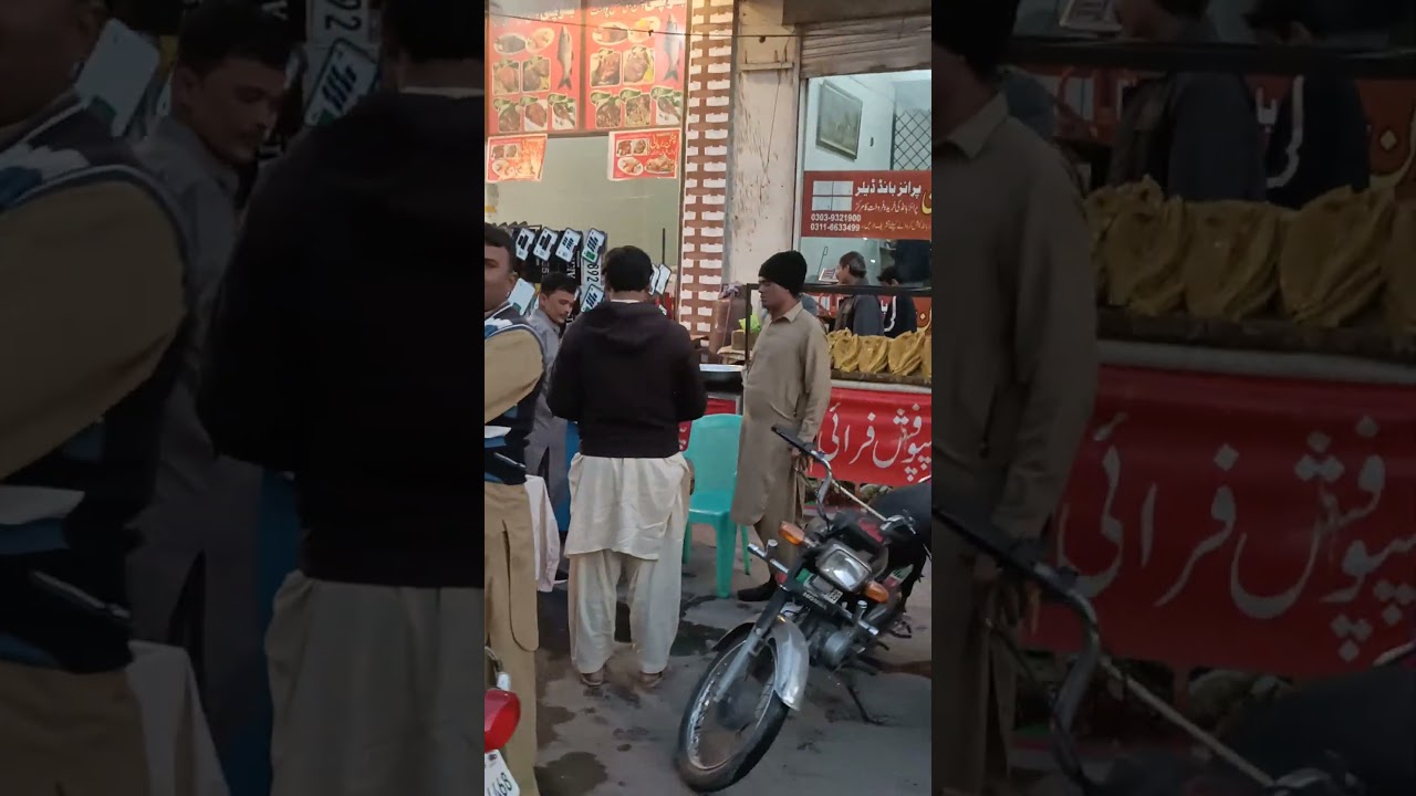 food Street Shahi Road Rahim yar khan 