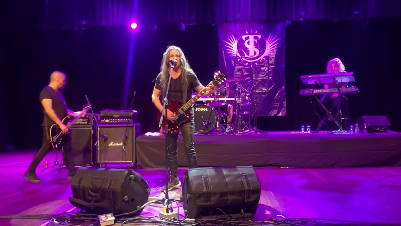 Tierra Santa - La Leyenda Del Holandés Errante (2023 En Vivo En Pereira)