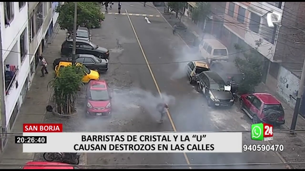 Descontrol en San Borja: barristas protagonizan batalla campal y se enfrentan a pedradas