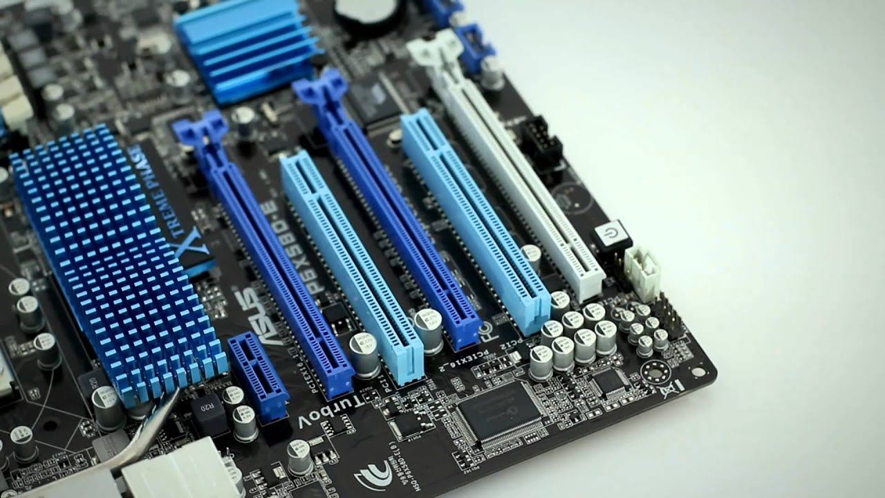 Unboxing: ASUS P6X58D-E ATX Motherboard