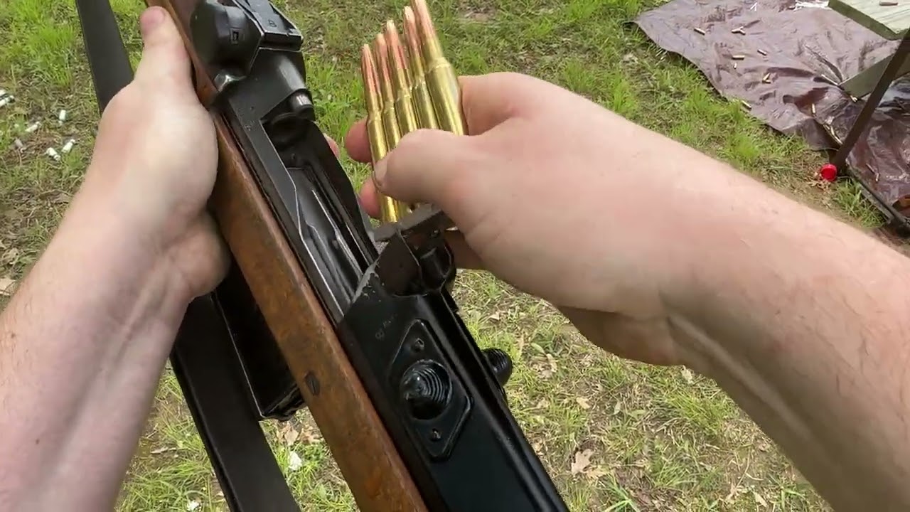 Шведский AG m/42B Ljungman ведет стрельбу от первого лица