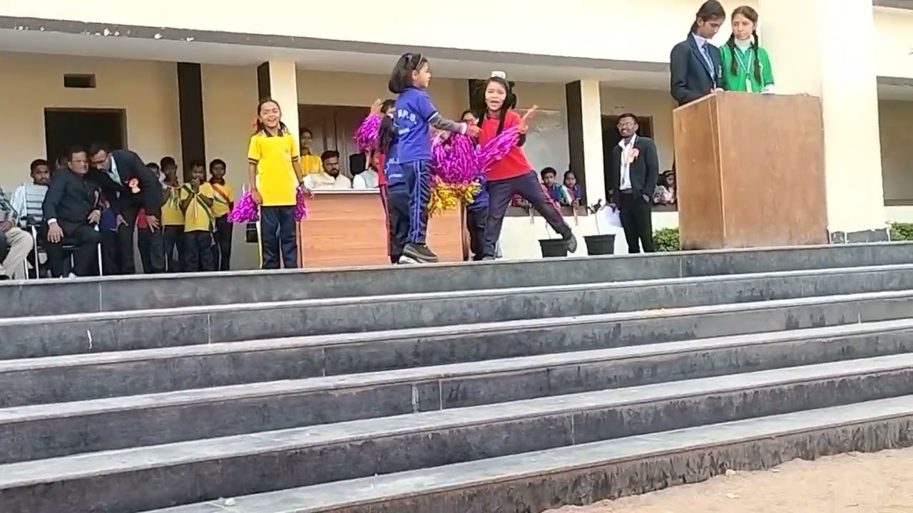 Jaadu song Surya prakash memorial public school sanawal 26th January sanawal #sanawal#viral