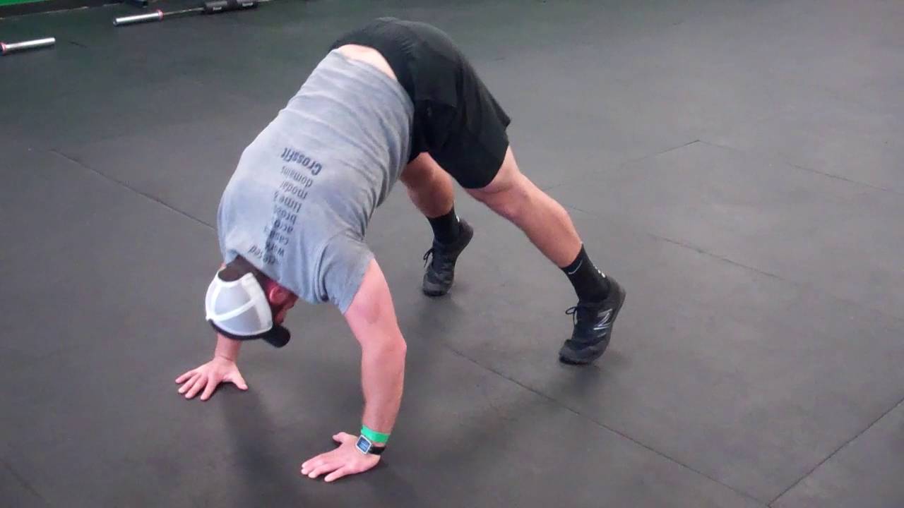 Pike Push Up (demo only)