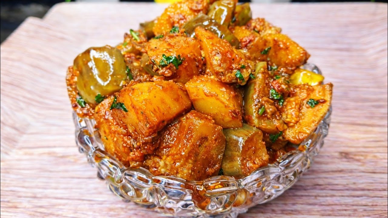 10 मिनट में बनने वाली आलू बैंगन की सब्ज़ी | मसालेदार आलू बैंगन की सूखी सब्ज़ी Aloo Baingan Sabzi 
