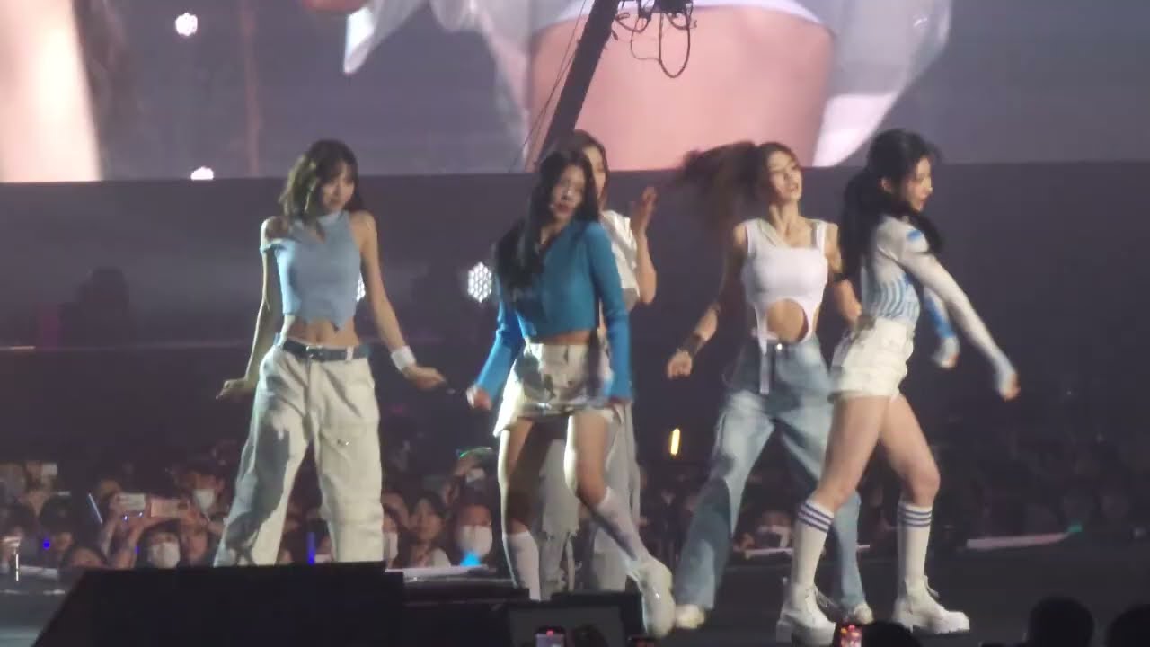 [FANCAM] ITZY (있지) 230304 우리은행 원더스테이지 직캠