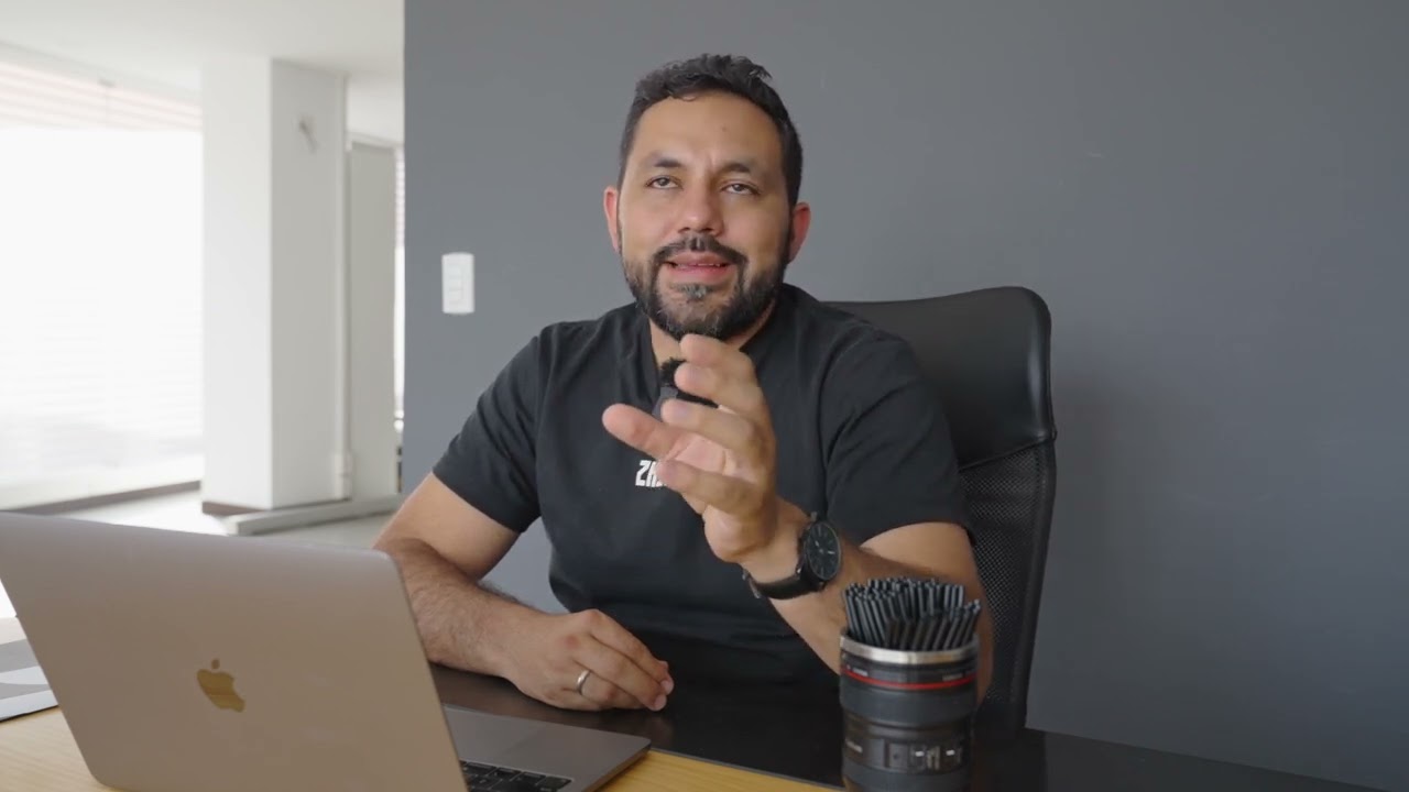 Entrevista a un Gerente-Propietario de una Agencia de Publicidad (David Arevalo-Makma)