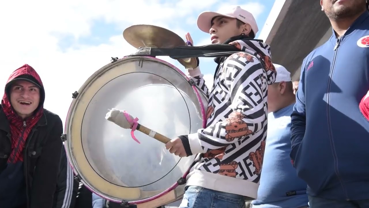 🥁🎺🎺