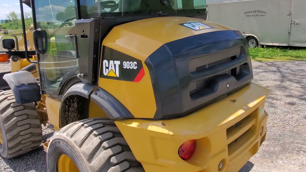 2015 CATERPILLAR 903C For Sale