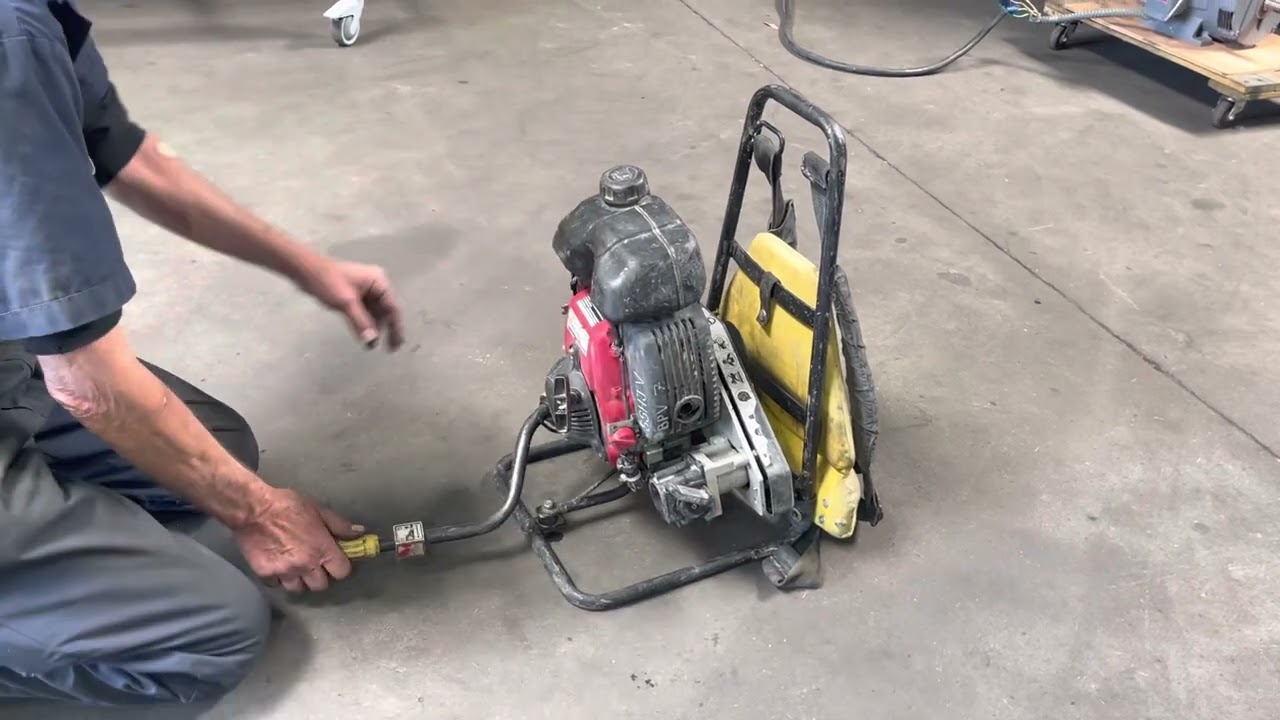 Oztec BP-50A Backpack Concrete Cement Vibrator Honda GXH50 Engine Only