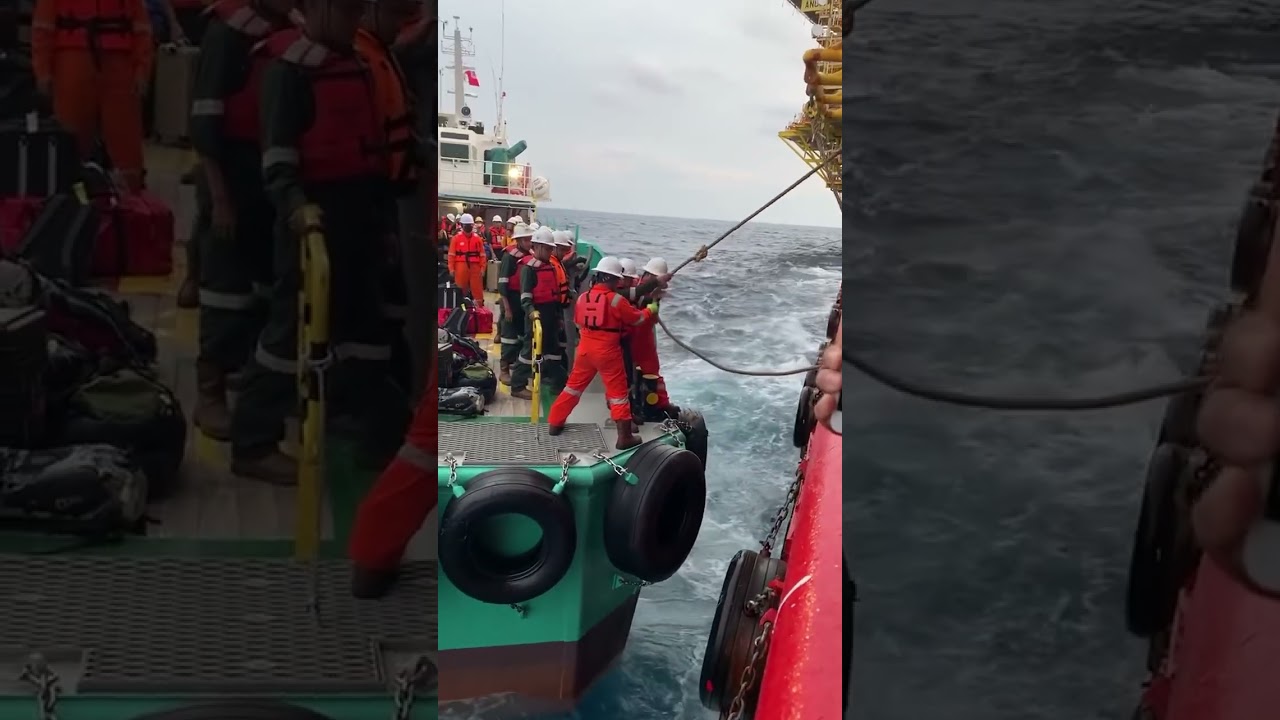 Offshore crew change