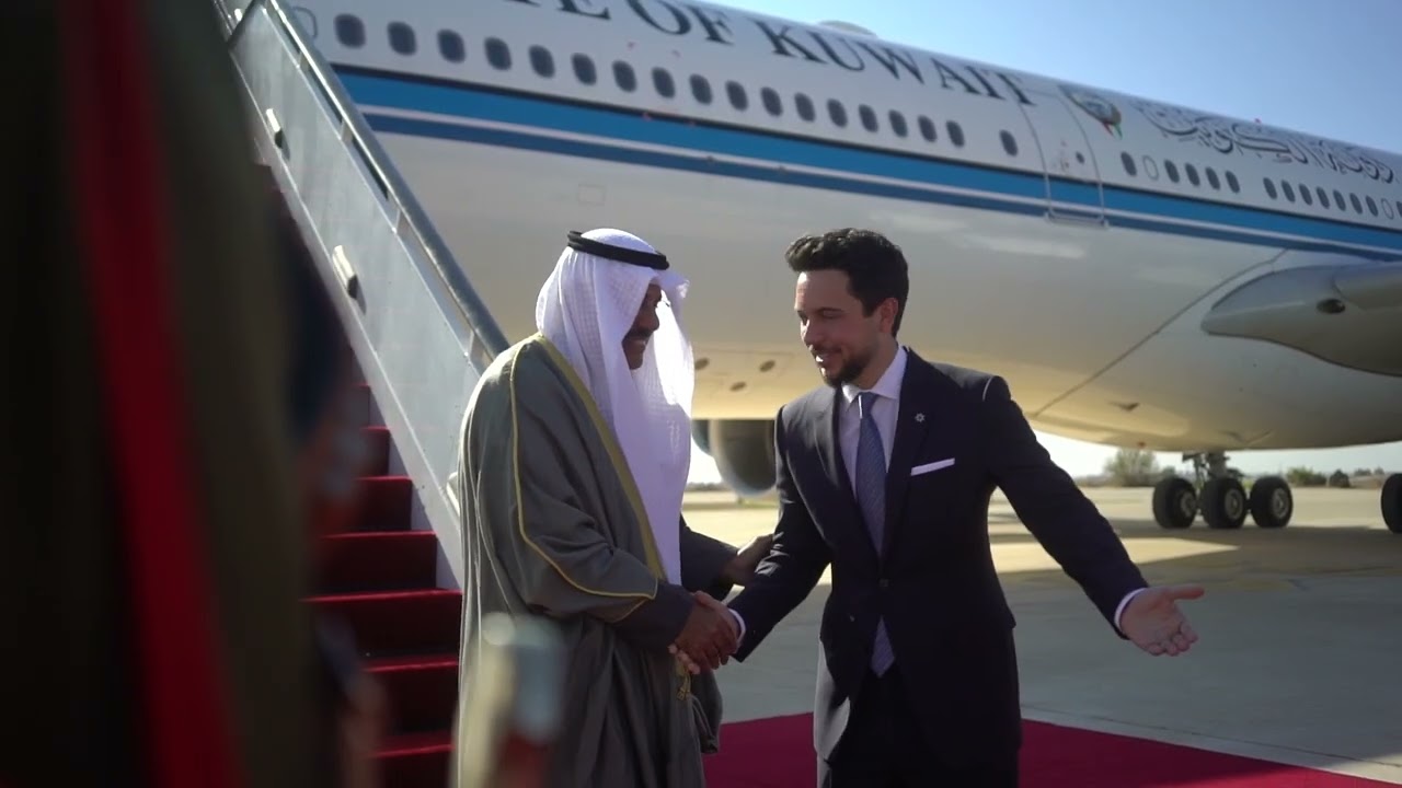 جانب من استقبال ولي العهد رؤساء الوفود المشاركين في مؤتمر بغداد‬⁩ للتعاون والشراكة