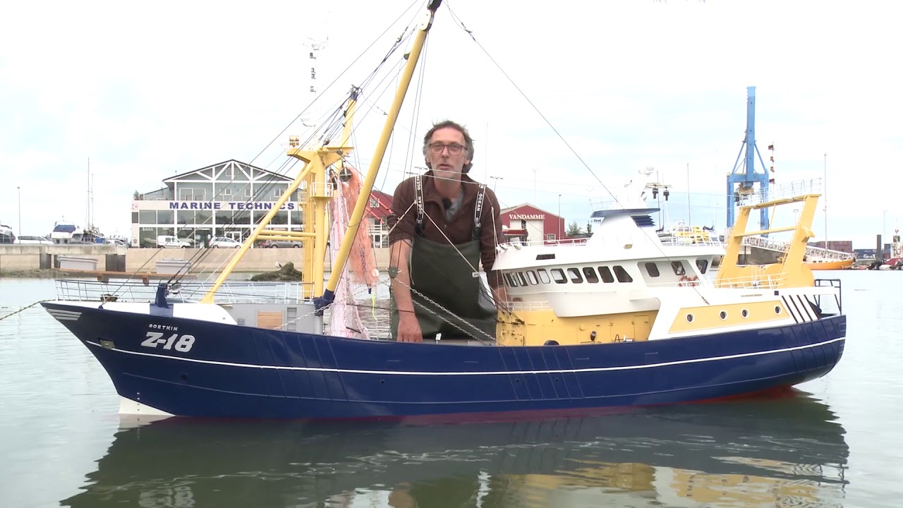 large scale rc trawler