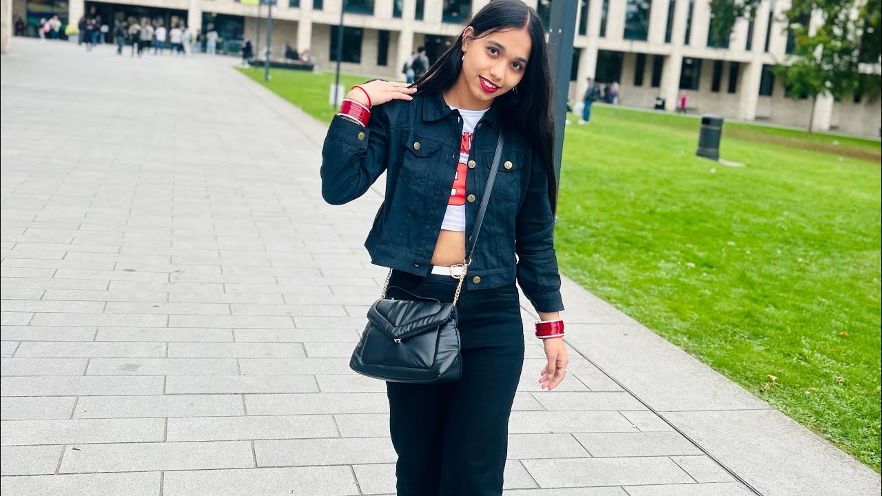 job के गेल university 😬1.5 year in में पहली बार हुई london 🇬🇧के parlour में 🌸किसा expereince रहा🙋‍♀️