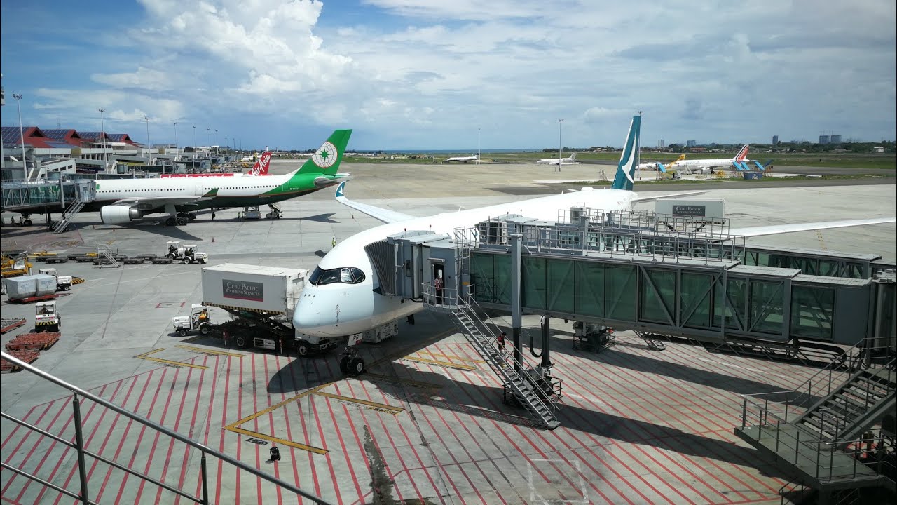 CATHAY PACIFIC AIRBUS A350-900 TAKE-OFF & LANDING VIDEO CEBU TO HONG KONG CX922