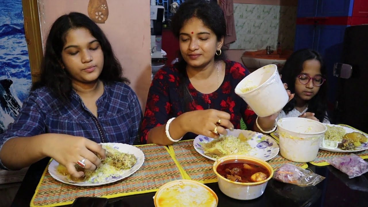 Meader Sathe Eating Show | It's Dinner Time | Mutton & Chicken Biryani | Chicken Dak Bungalow