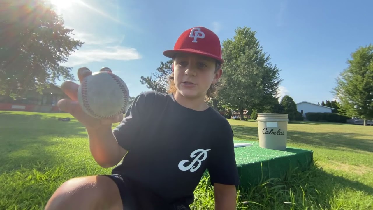 How I grip and throw a Changeup, 2 seam fastball, 4 seam fastball and a curveball