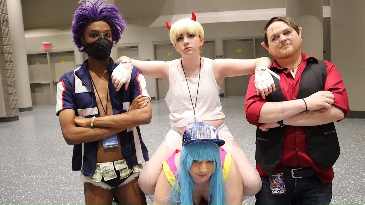 MOMOCON 2019 COSPLAY AFTER DARK!!