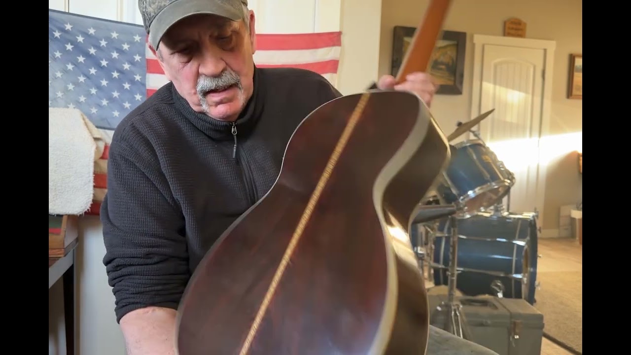Antique Washburn Parlor Guitar. Just picking around 🇺🇸