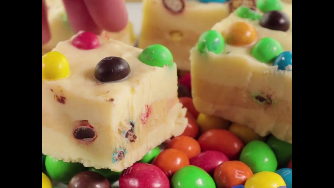 M&M Cookie Dough Stuffed Fudge Cakes | B&M Stores