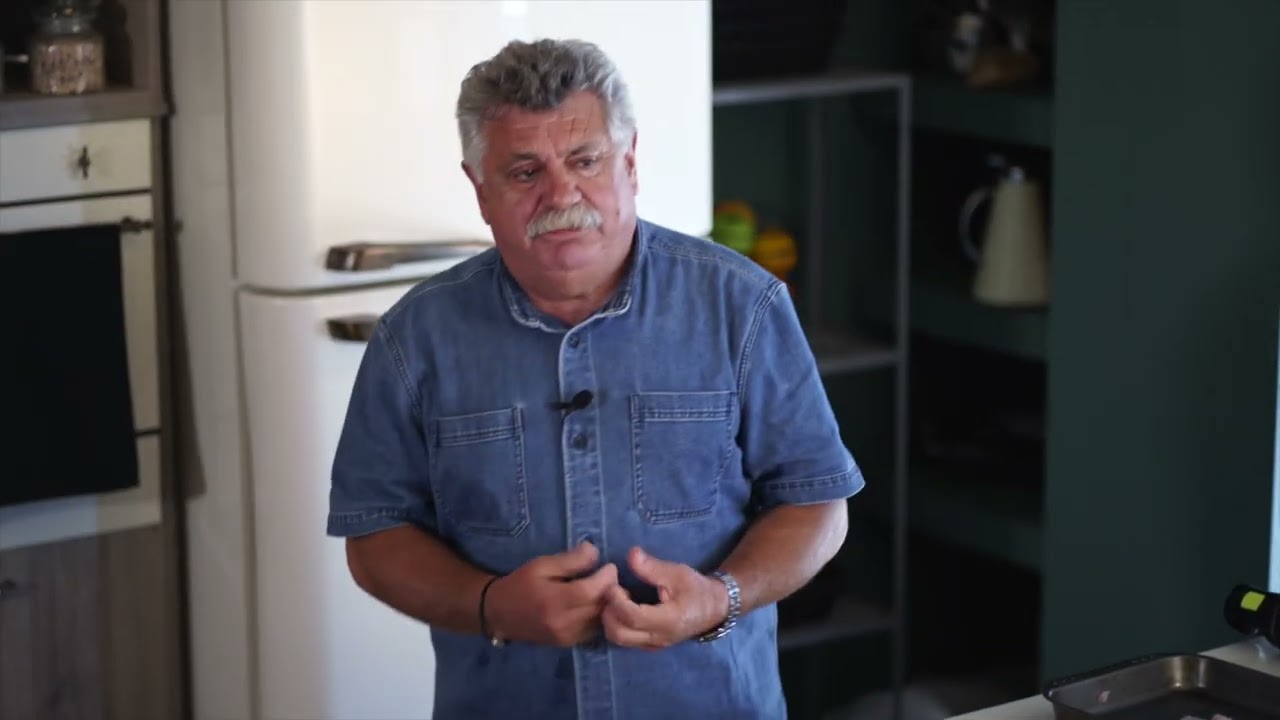 Ψαρόσουπα με φαγκρί βραχύπτερο Fish from Greece από τον Λευτέρη Λαζάρου