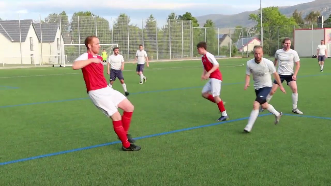 Lochbroom FC (4) v Lochinver FC (1), Ullapool, 8th June 2022