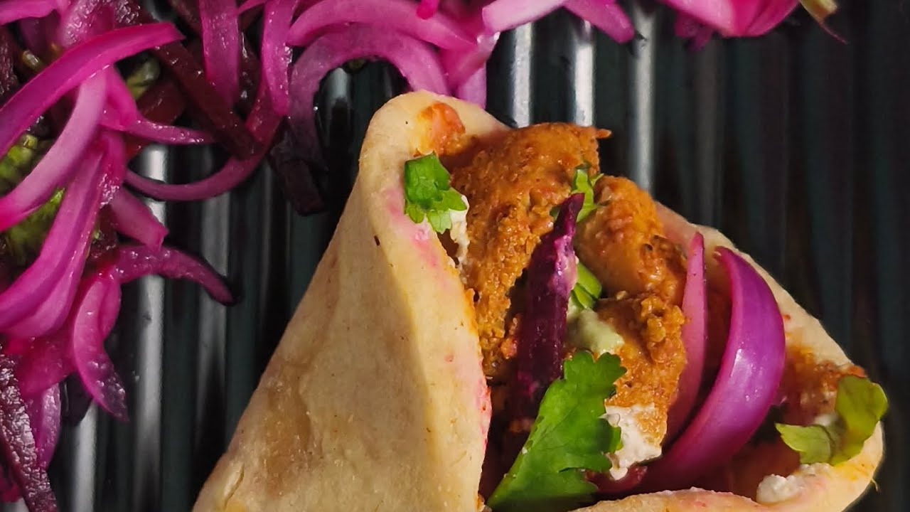  CHICKEN SHAWARMA Recipe with homemade Garlic Sauce |Delicious Chicken Shawarma Recipe