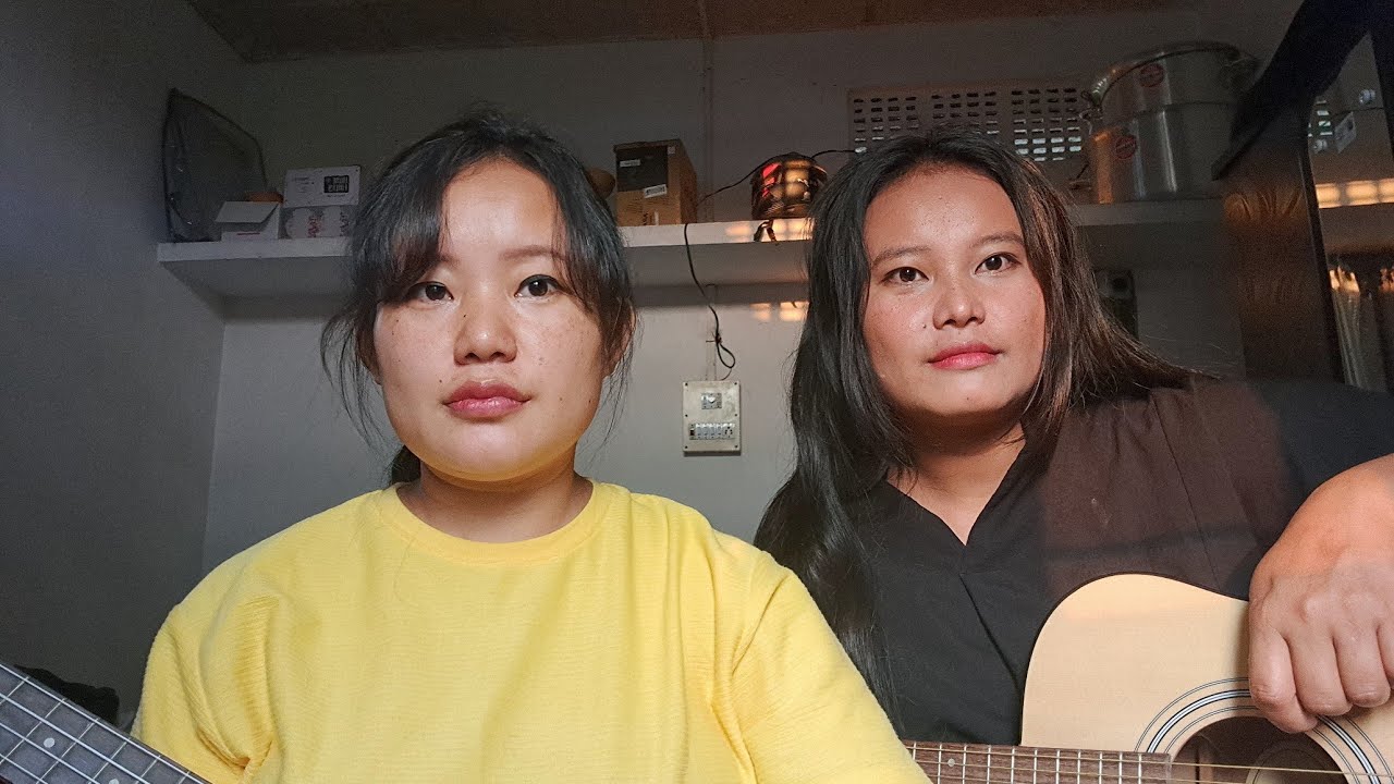Kon pra Isor kam kuribo || Sisters singing live Nagamese song
