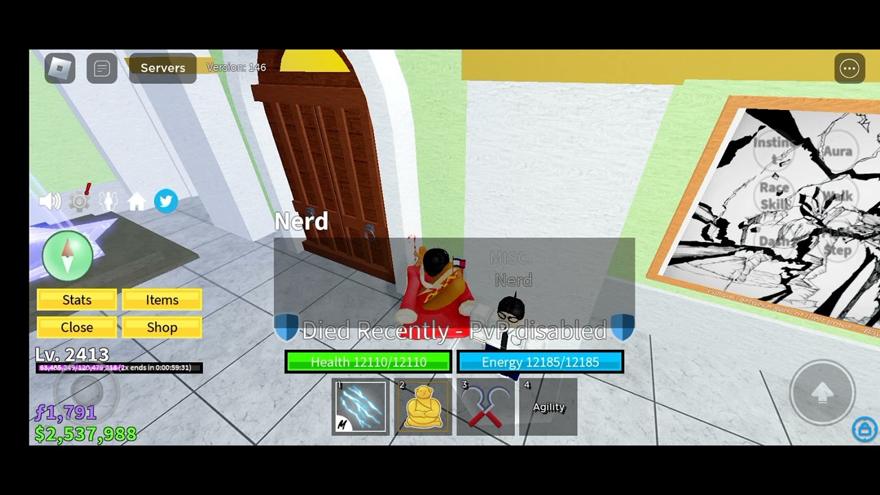 Holiday Cloak in Roblox Bloxfruit(First?)
