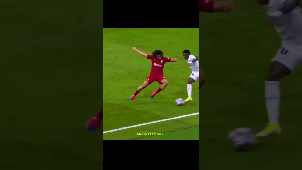 Vinicius Jr vs Players + Walker 😈
