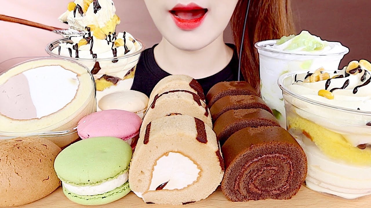 ASMR GS25 CONVENIENCE STORE DESSERTS MUKBANG GS25 편의점 디저트 먹방 찰옥수수케이크, 이태리마카롱 eating sounds