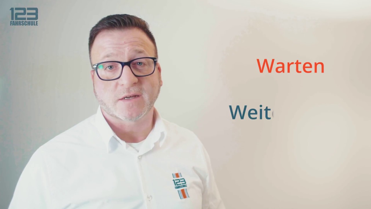 Vorfahrt & Vorrang: Definition (Lektion 5: Vorfahrt & Vorrang) 123FAHRSCHULE
