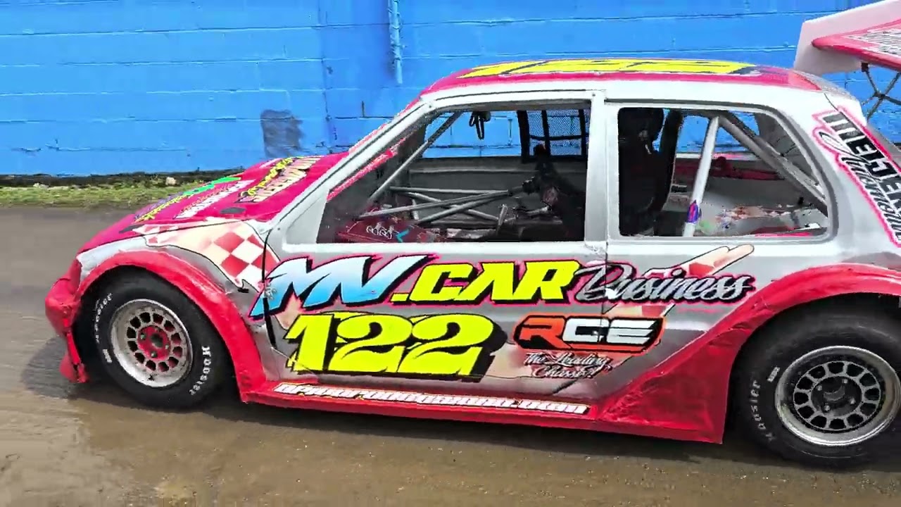 2 Litre Hotrod goto Raceway Ipswich