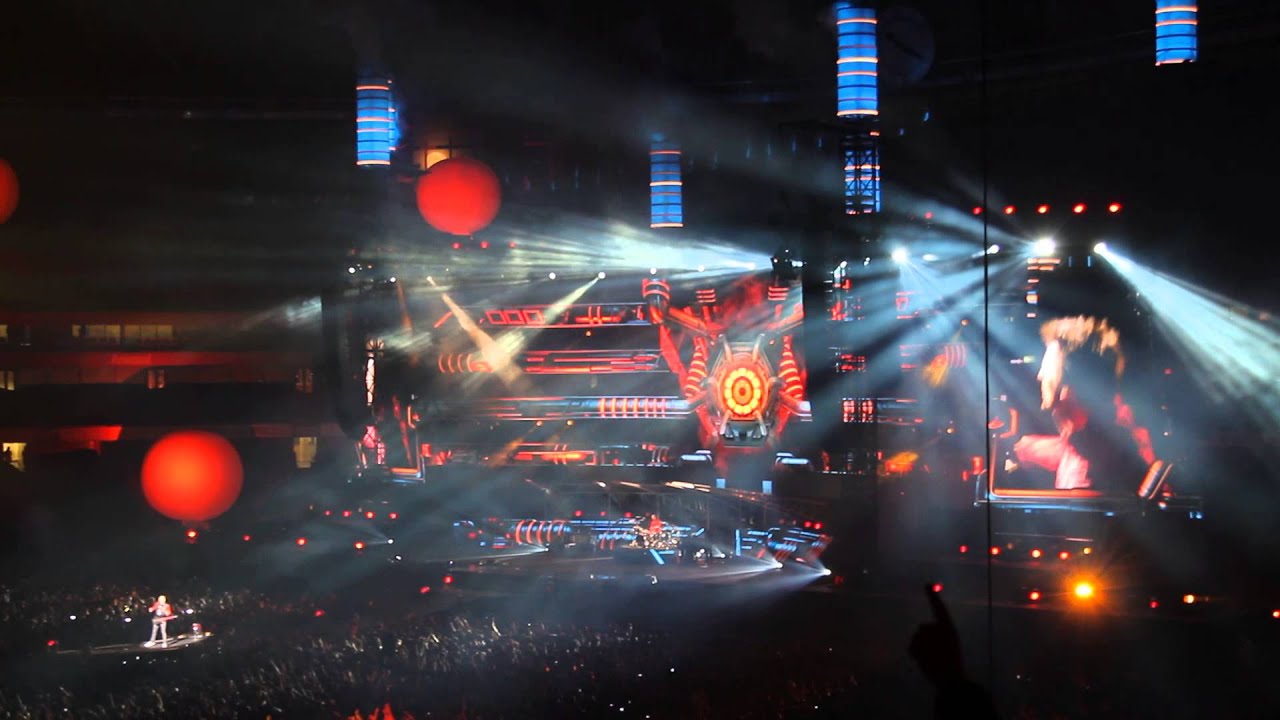 Muse - Emirates Stadium - London - 25 May 2013 - Starlight