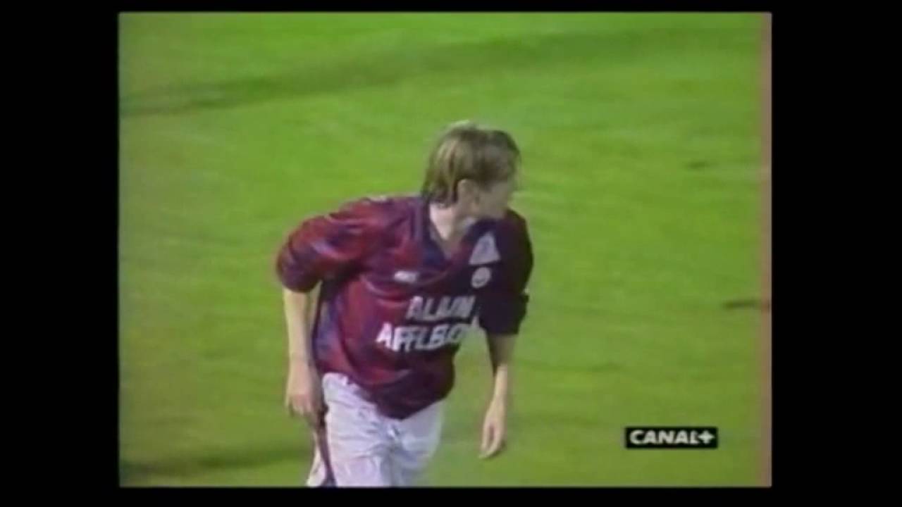 Bordeaux 2 - 0 Guingamp   (10-01-1996)    Division 1