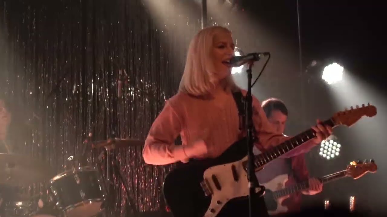 Alvvays - Plimsoll Punks (Warsaw Concerts, NYC 9/27/18)