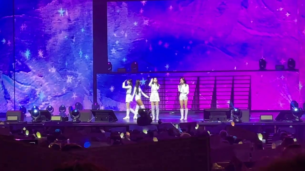 MAMAMOO - Paint Me + I love you too + Star Wind Flower Sun @ MyCon Singapore 20230209