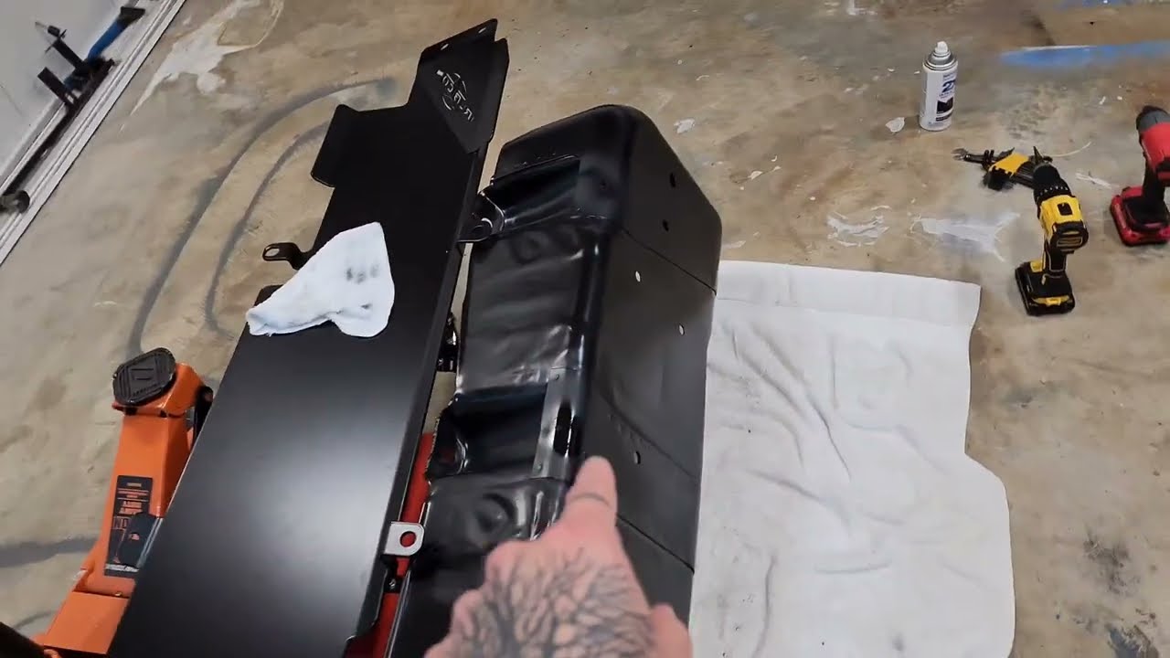 Installing fuel tank skid plate on JKU - Part 1
