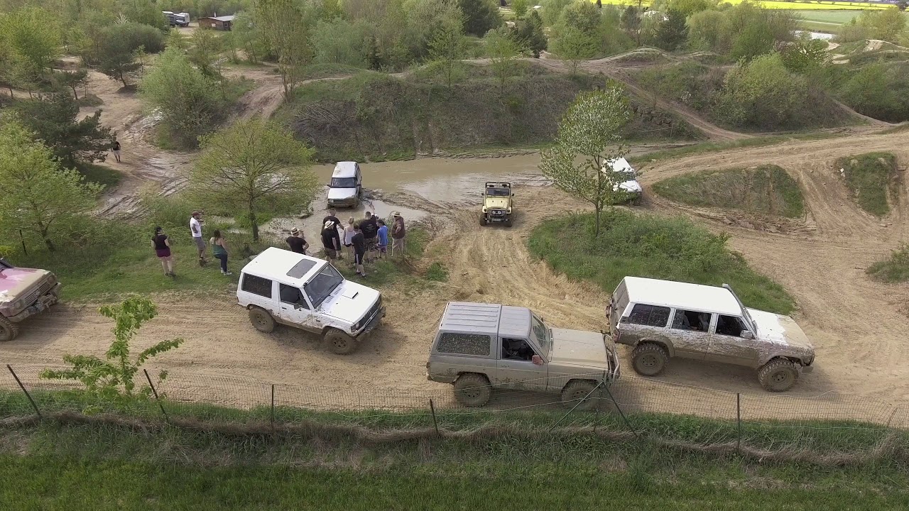 Steinbourg 4X4 Phantom4 DJI Drone nissan patrol