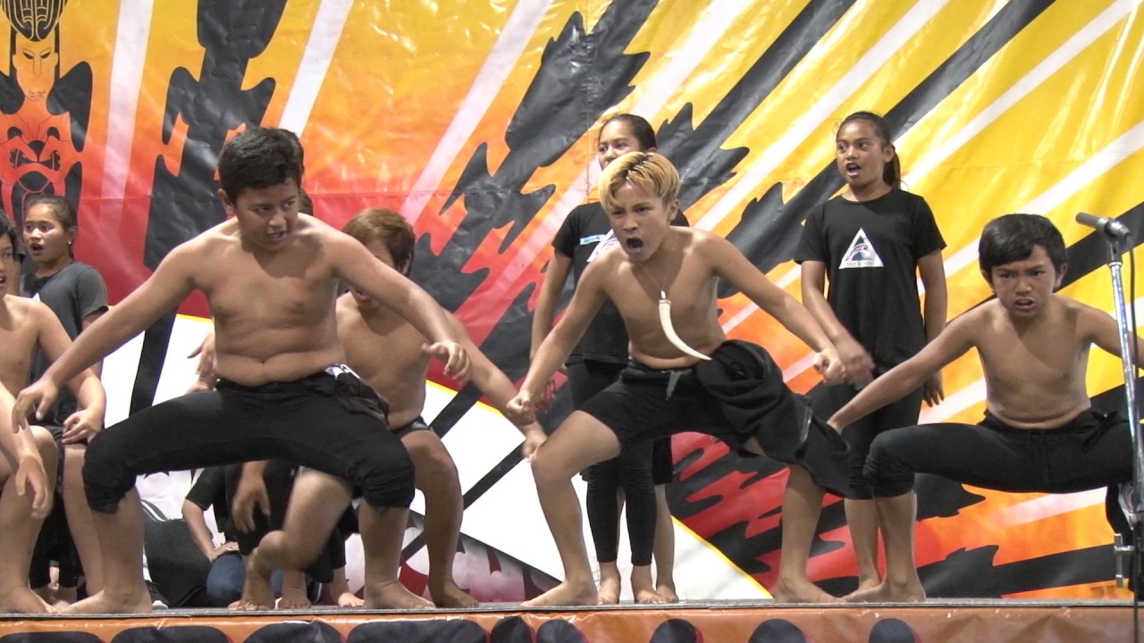 Te Roopu Kapa Haka o Puhi Kaiti - Maori Cultural Festival