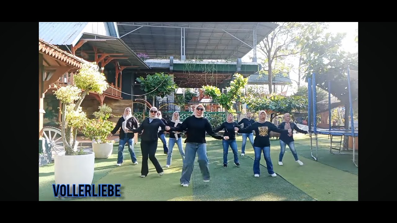 Joget Viral KDM-Bapak Aing (Dj Remix Haruskah Aku Mati) Senam Kreasi Voller Liebe