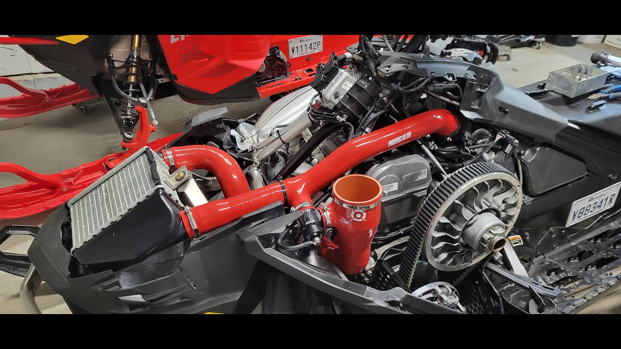 Mach Z 900Turbo R blow off valve and charges tubes installation