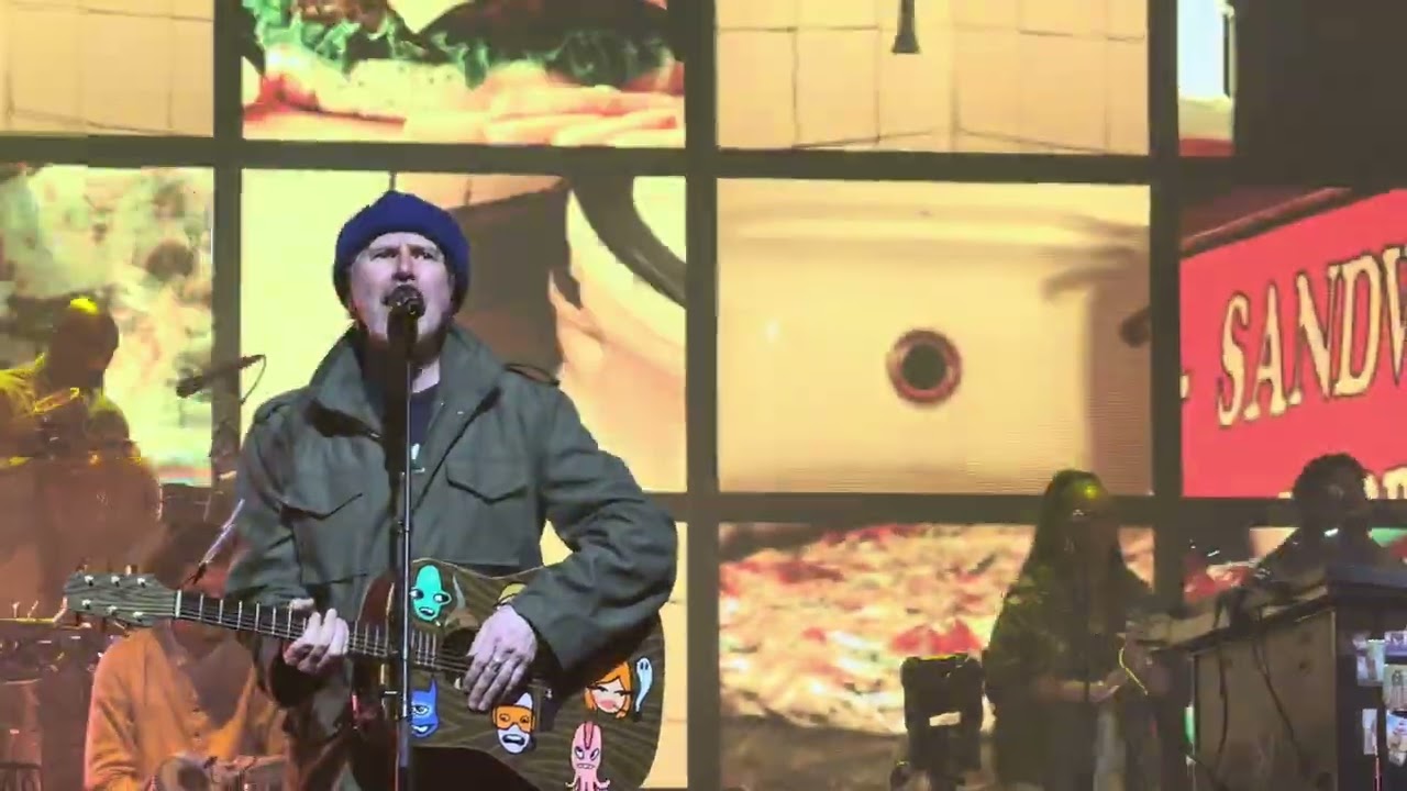 Gorillaz - Superfast Jellyfish (feat. Posdnuos & Gruff Rhys)- Cardiff Utilita Arena - 27 March 2026