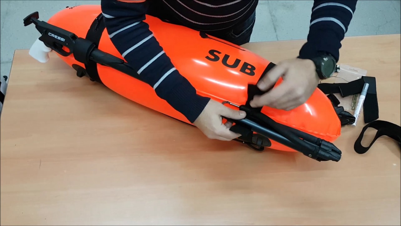 montaje de sujeción para fusiles en la boya o plancha