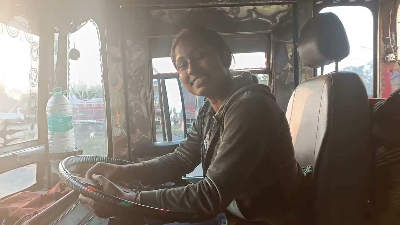 #Kalpana মহানগরীর বুকে এক মহিলা বাস ড্রাইভার এর গল্প #Ladybird driver in Kolkata