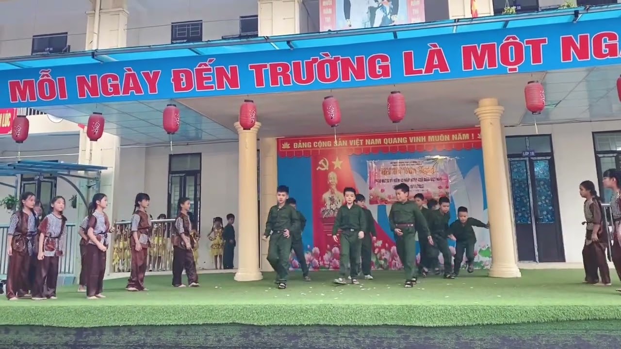 Nam quốc Sơn hà - văn nghệ 20/11 -4A