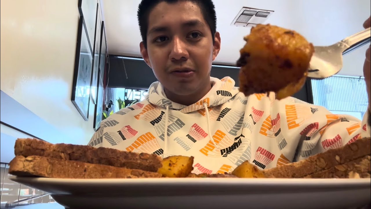 Starting the Day Deliciously – Breakfast at a Great Spot!