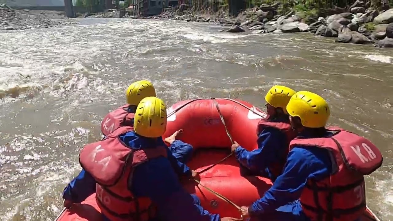Rafting #himalayantrip #mountains #himalayansnow #travel #himalayansnow #himalayantrip #manalidey t#